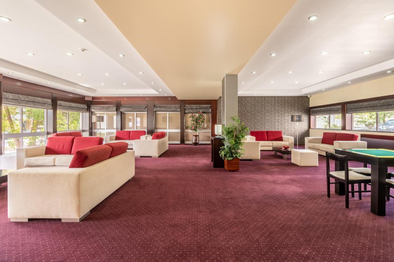 Hotel Colmeia Monte Real Ngoại thất bức ảnh