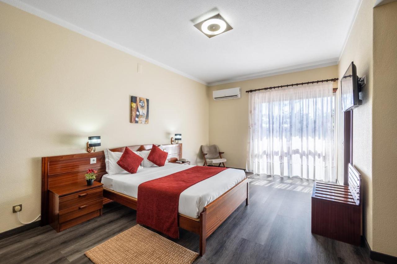 Hotel Colmeia Monte Real Ngoại thất bức ảnh