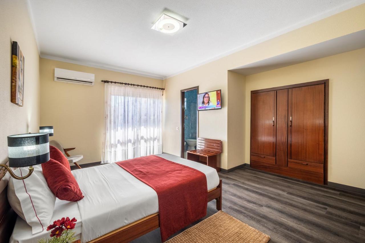 Hotel Colmeia Monte Real Ngoại thất bức ảnh
